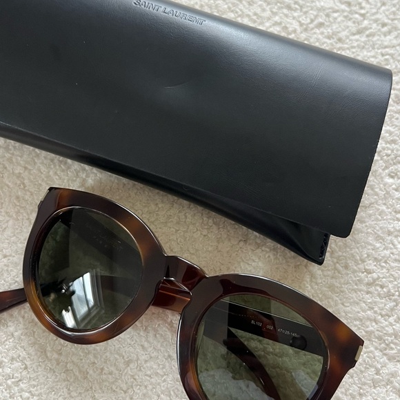 Authentic Saint Lauren Sunglasses 🕶️ - Picture 4 of 5
